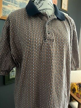 IZOD Printed Men’s Golf Polo 100% Cotton- Size Medium